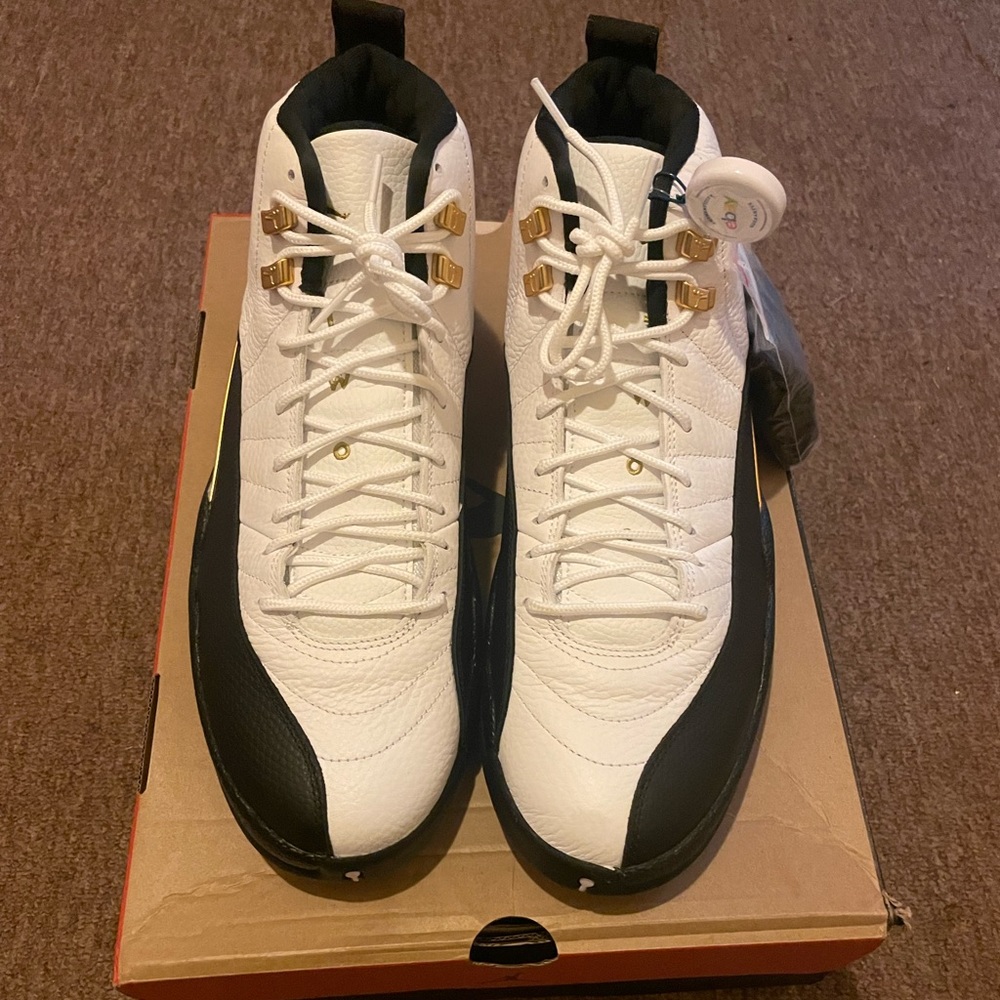 📦SOLD📦Jordan 12 Royalty Taxi
